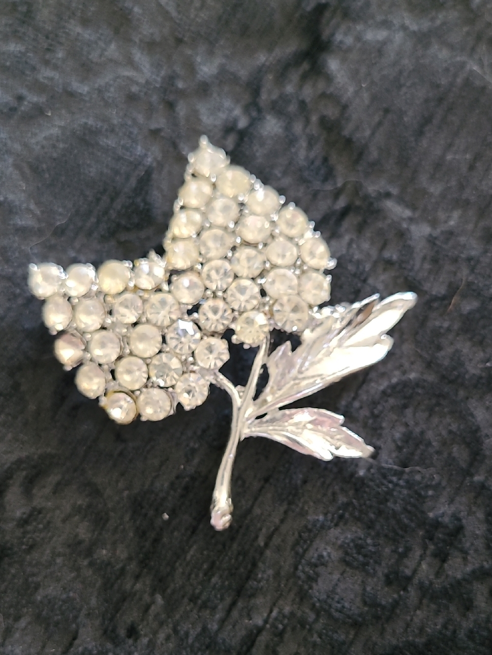 Rhinestone Crystal Flower Brooch - Silvertone